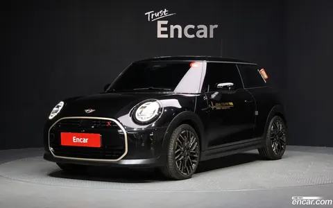 MINI Cooper S 2024 купить в Москве