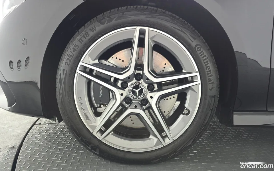 Mercedes-Benz CLA-Class CLA250 4MATIC 2024 — миниатюра 5