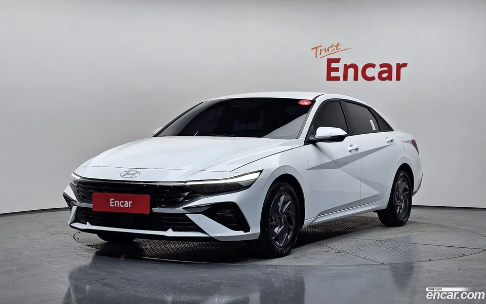 Hyundai Avante CN7 Hybrid 2025 — фото 1, купить с доставкой в Москву