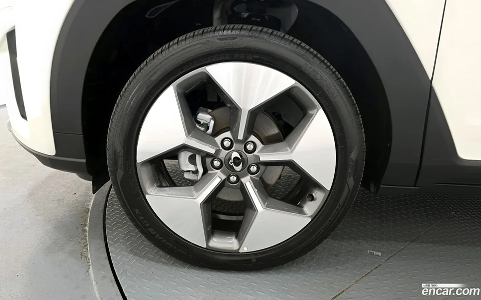 KG Mobility Torres EVX E7 2024 — миниатюра 5