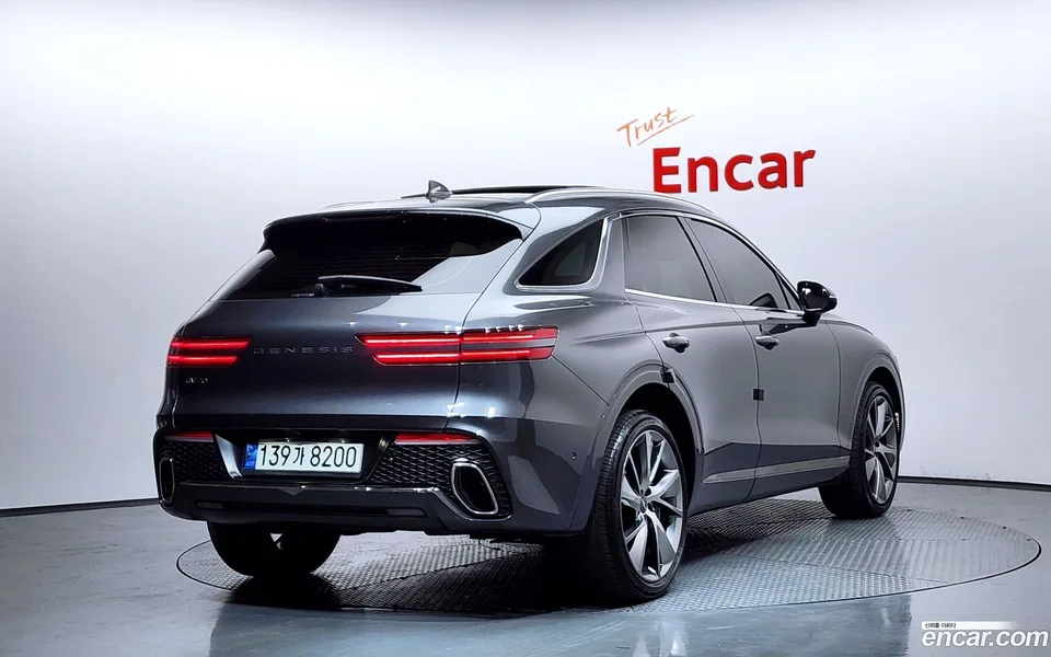 Genesis GV70 2.5T 2WD 2022 — миниатюра 2