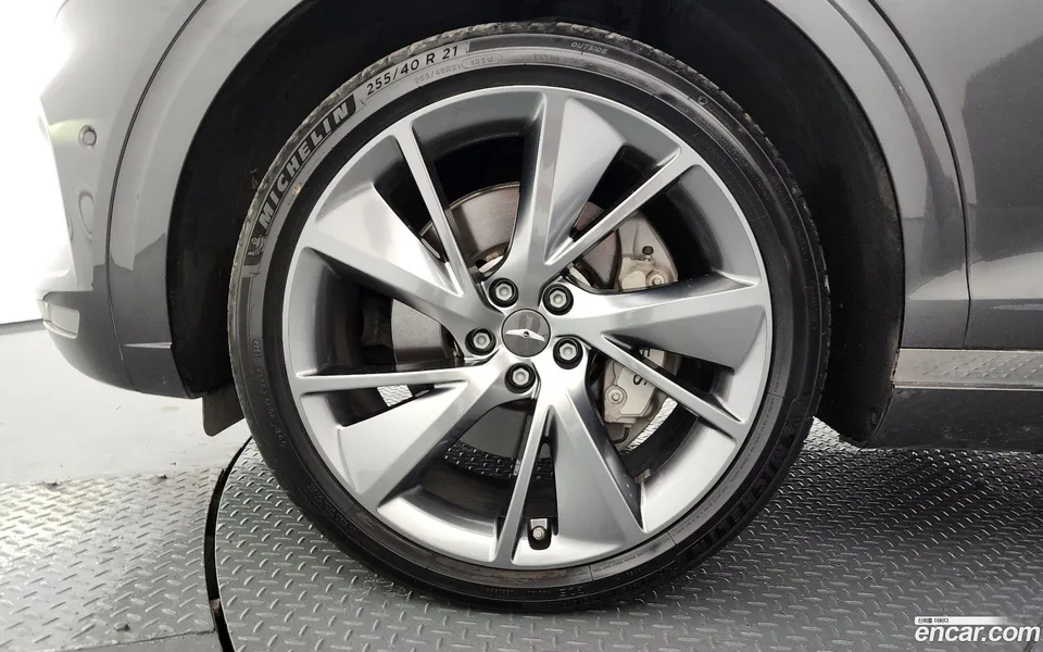 Genesis GV70 2.5T 2WD 2022 — миниатюра 5