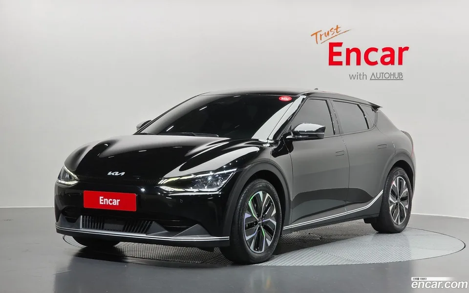 Kia EV6 4WD 2023 — фото 1, купить с доставкой в Москву