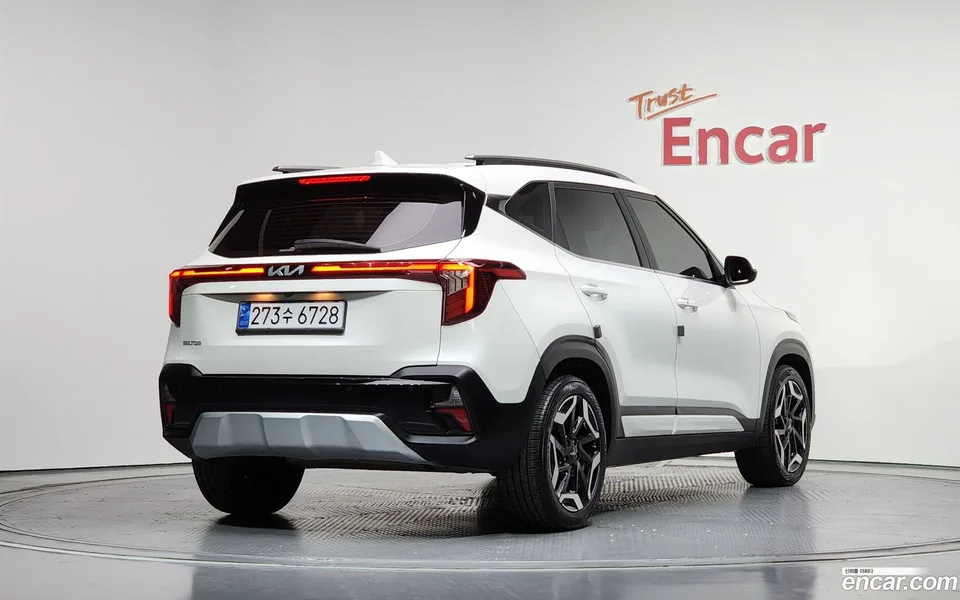 Kia Seltos 1.6 2WD 2023 — миниатюра 2