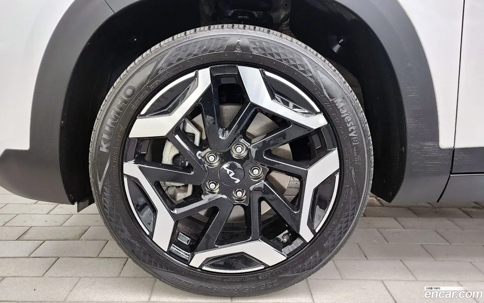 Kia Seltos 1.6 2WD 2023 — миниатюра 5