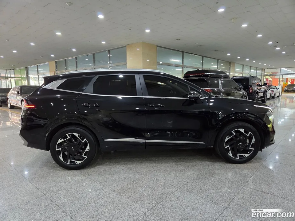 Kia Sportage 1.6 2WD 2023 — миниатюра 5