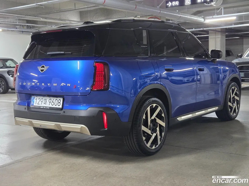 MINI Cooper S Countryman ALL4 2025 — миниатюра 2