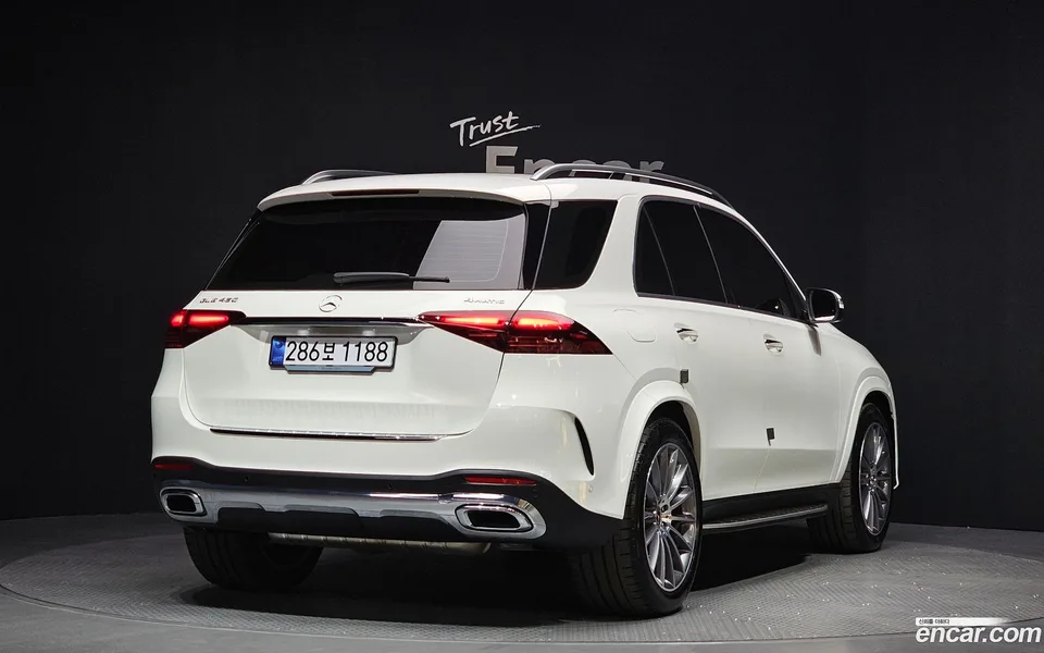 Mercedes-Benz GLE-Class GLE450 4MATIC 2025 — миниатюра 2