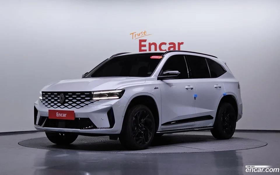 Renault Samsung Grand Koleos 1.5 E-TECH 2WD 2024 — фото 1, купить с доставкой в Москву