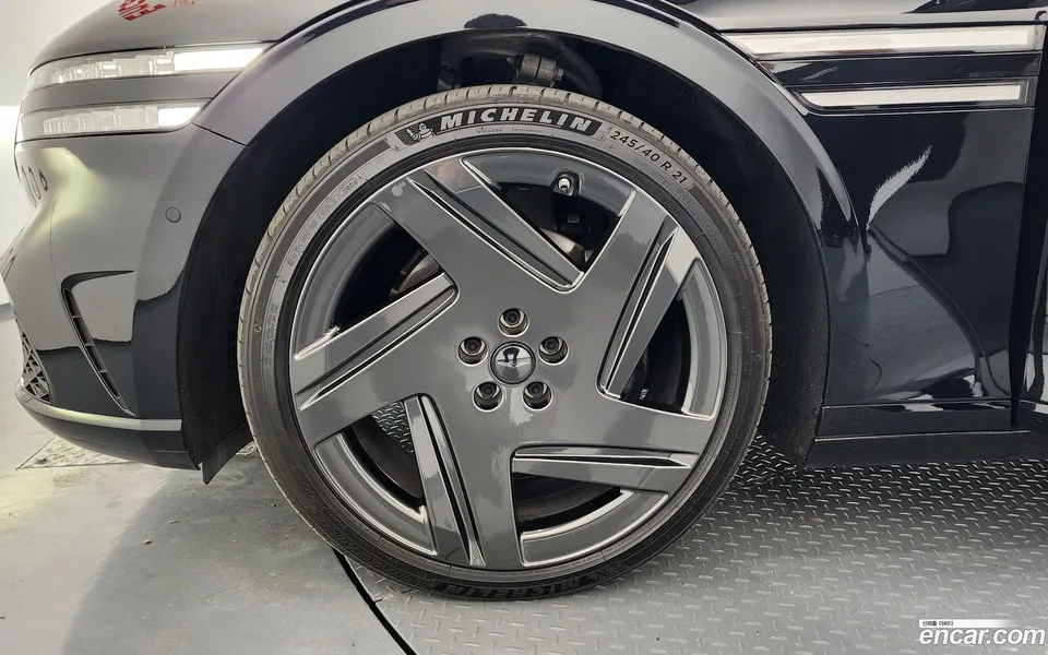 Genesis G90 3.5 e-S/C AWD 2024 — миниатюра 5