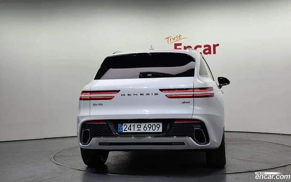 Genesis GV70 2.5T AWD 2023 — миниатюра 4