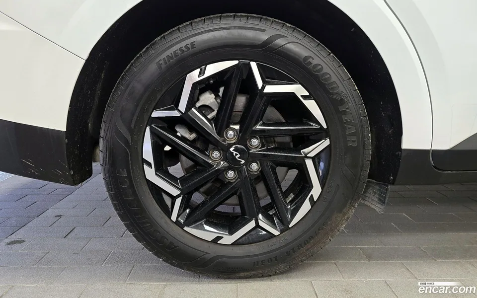 Kia Carnival 9 2024 — миниатюра 5