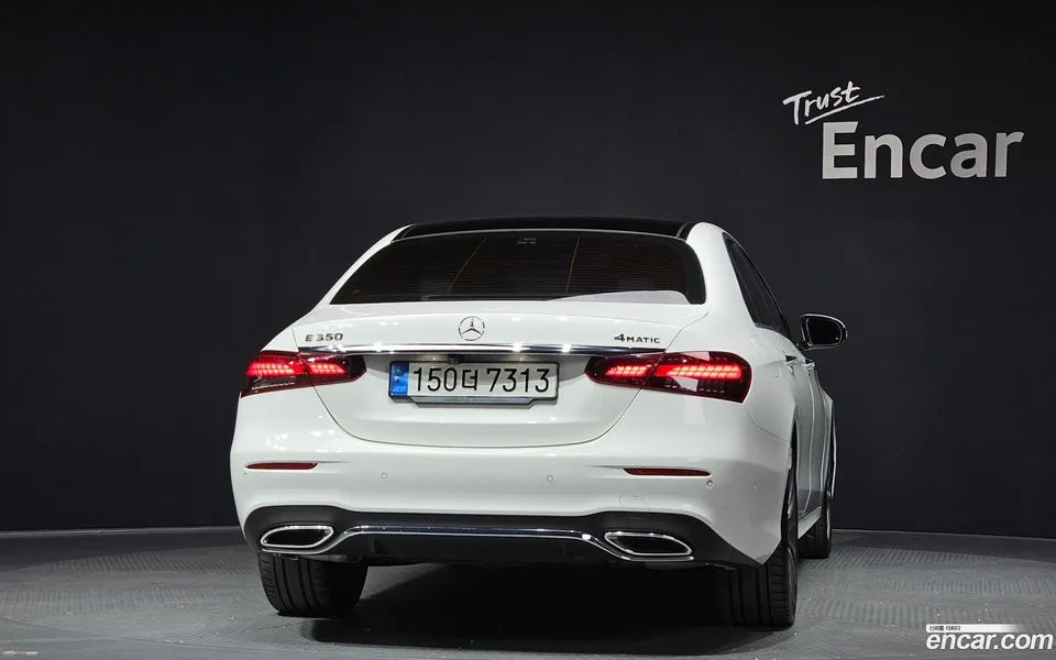 Mercedes-Benz E-Class E350 4MATIC AMG Line 2022 — миниатюра 4