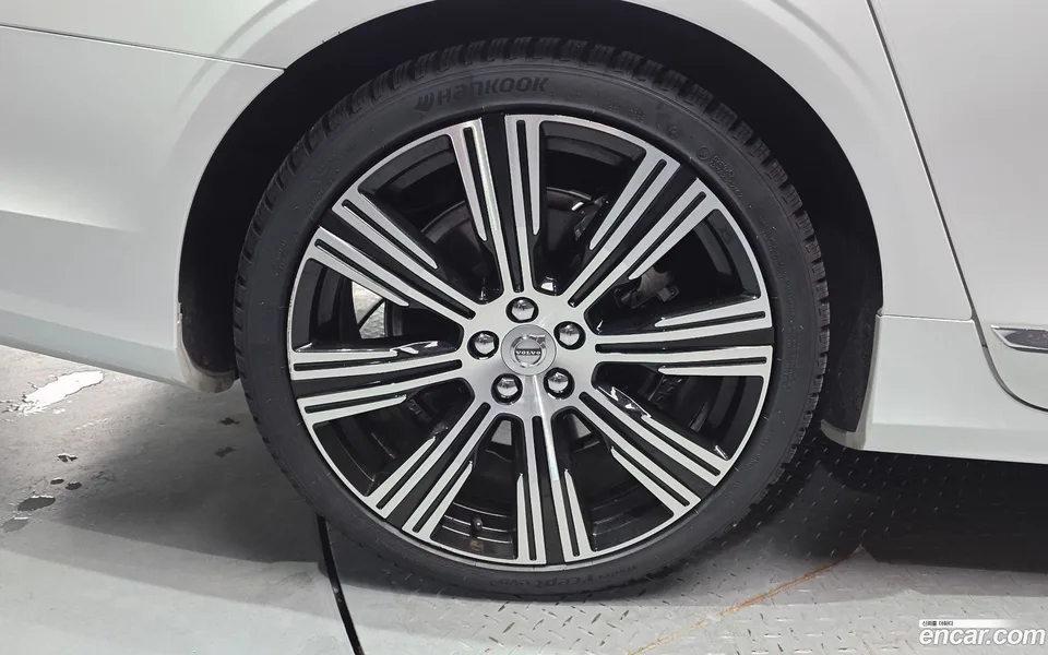 Volvo S90 B6 AWD 2023 — миниатюра 5