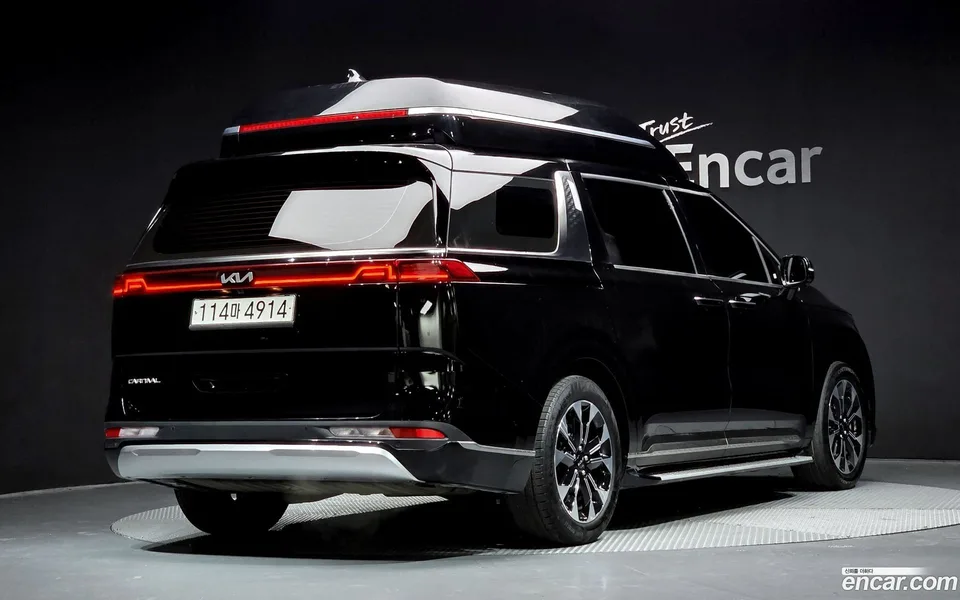 Kia Carnival 9 2023 — миниатюра 2