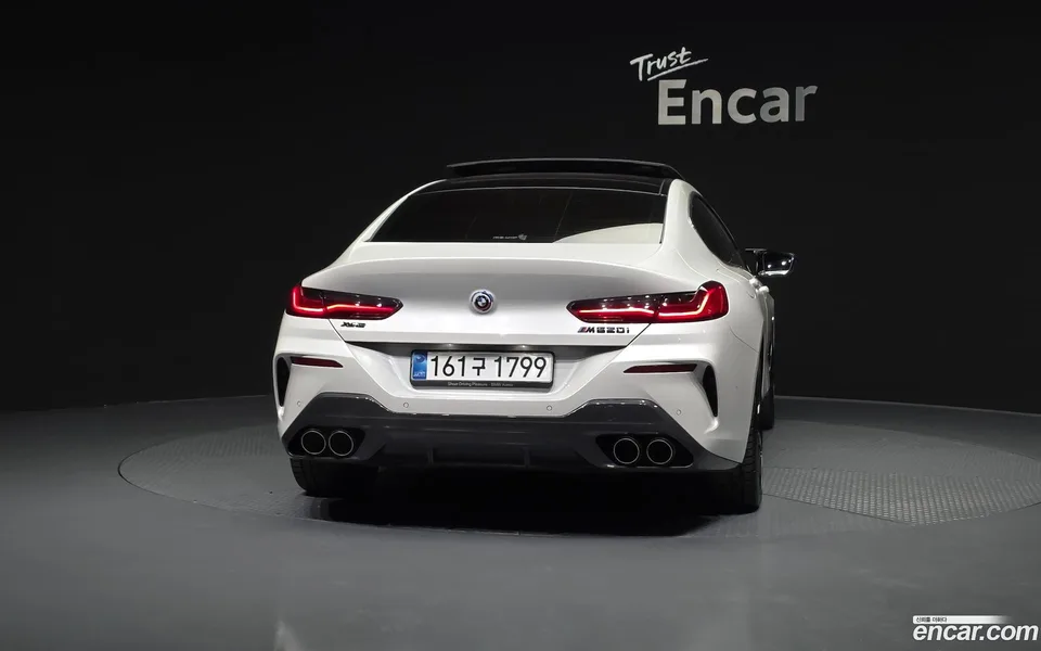 BMW 8 Series M850i xDrive 2022 — миниатюра 4