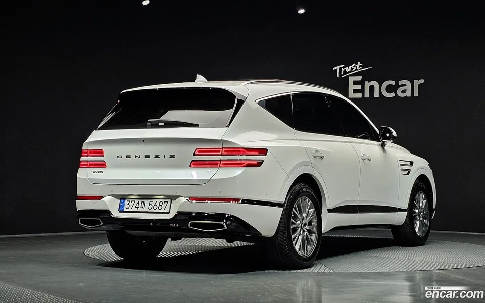 Genesis GV80 2.5T 2WD 2023 — миниатюра 2