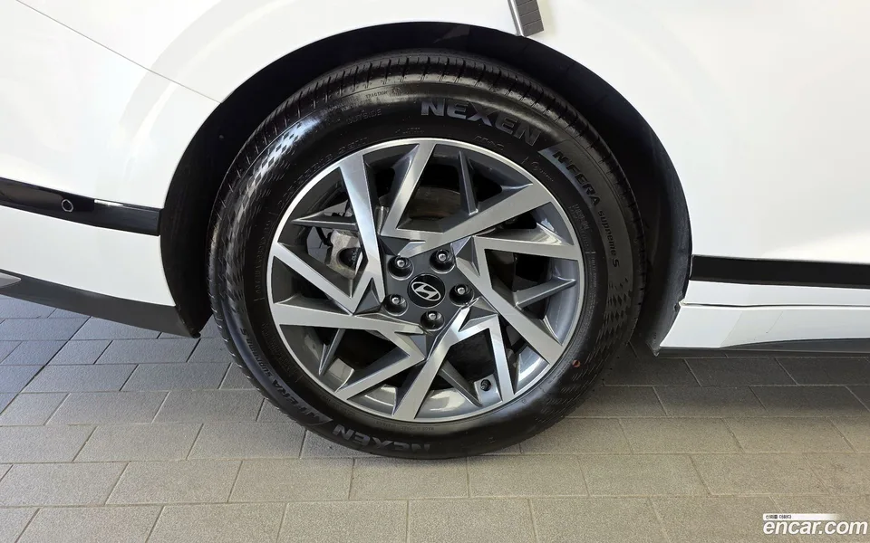 Hyundai Grandeur 2.5 2WD 2023 — миниатюра 5