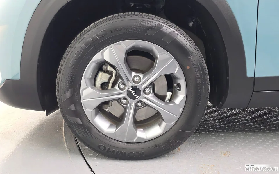 Kia Seltos 1.6 2WD 2023 — миниатюра 5