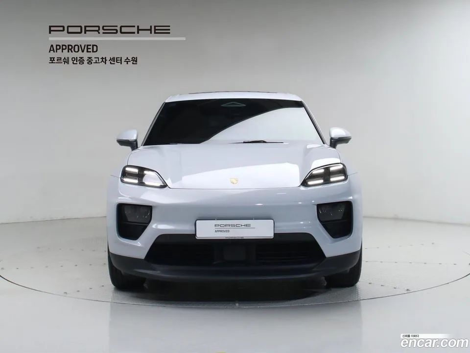 Porsche Macan Electric 4 2025 — миниатюра 3
