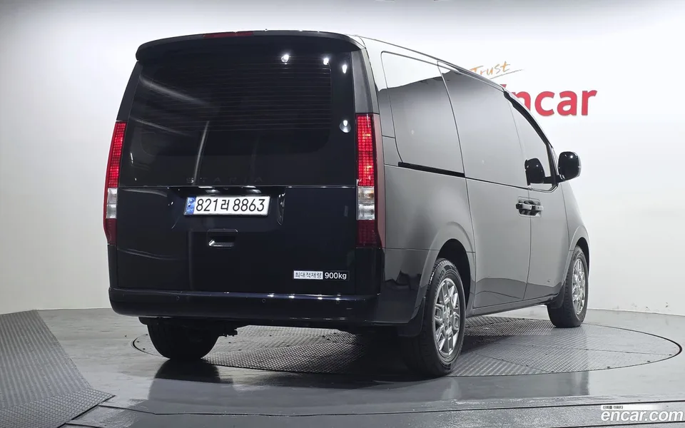 Hyundai Staria 3 2024 — миниатюра 2