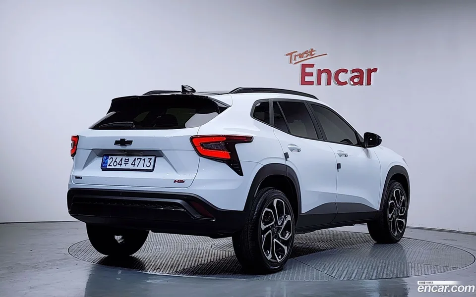 Chevrolet Trax Crossover 1.2 RS 2024 — миниатюра 2