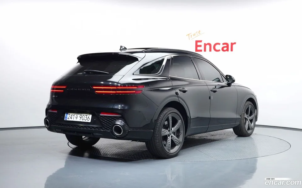 Genesis GV70 2.5T 2WD 2024 — миниатюра 2
