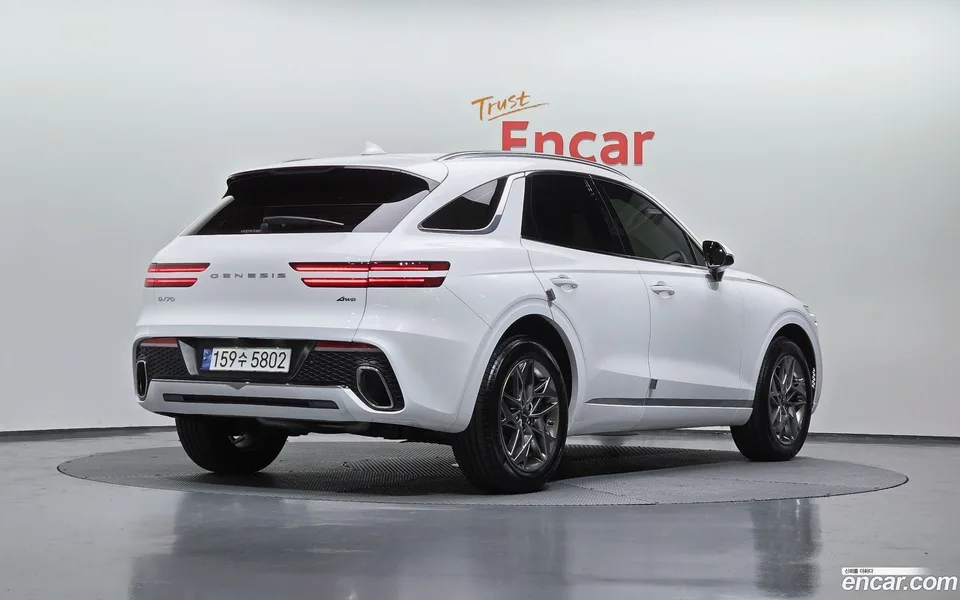 Genesis GV70 2.5T AWD 2024 — миниатюра 2