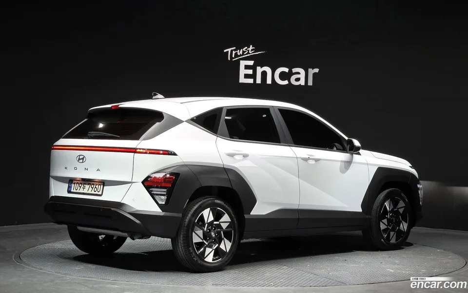 Hyundai Kona 1.6 2WD 2024 — миниатюра 2
