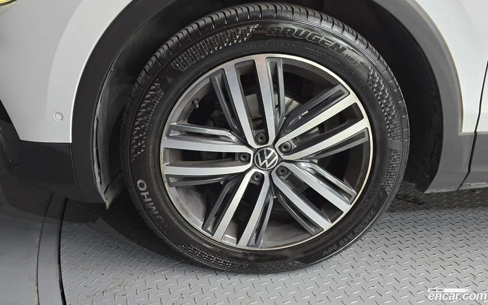 Volkswagen Tiguan 2.0 TDI 2022 — миниатюра 5
