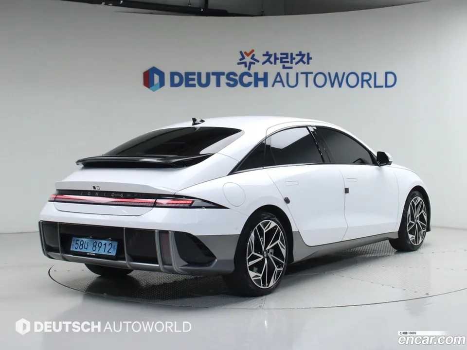 Hyundai Ioniq 6 2023 — миниатюра 2