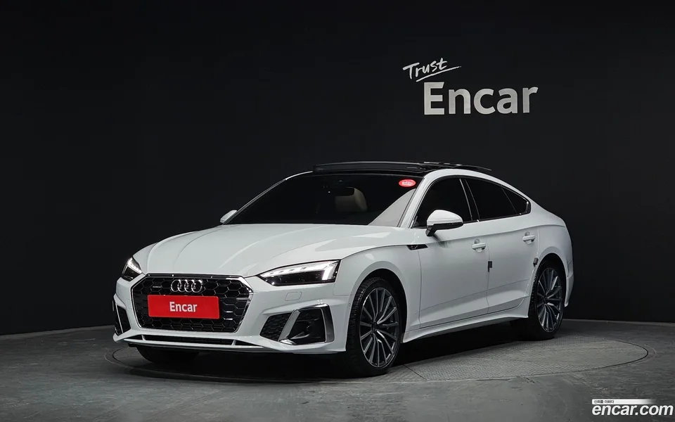 Audi A5 40 TFSI 2023 — фото 1, купить с доставкой в Москву
