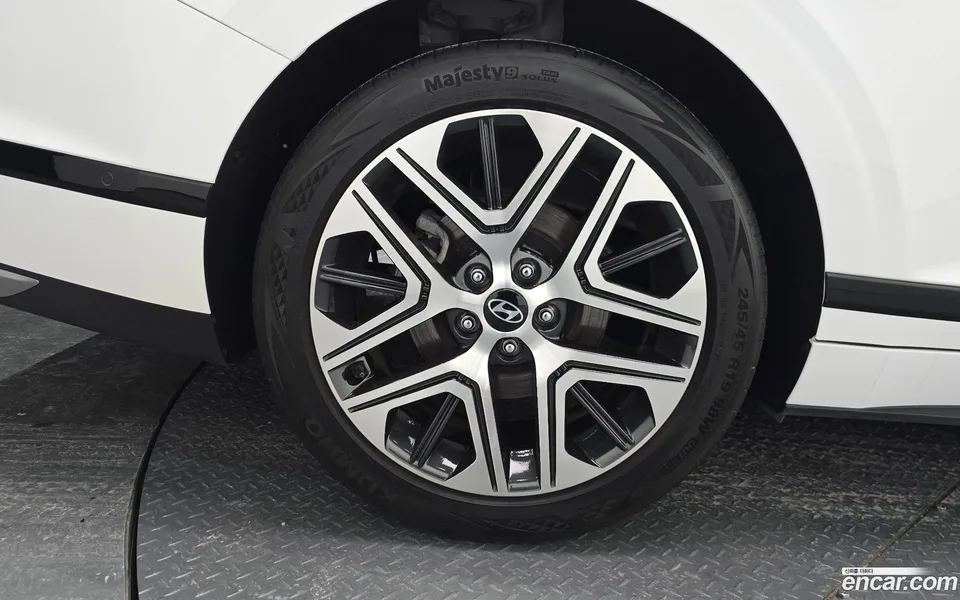 Hyundai Grandeur 2.5 2WD 2023 — миниатюра 5