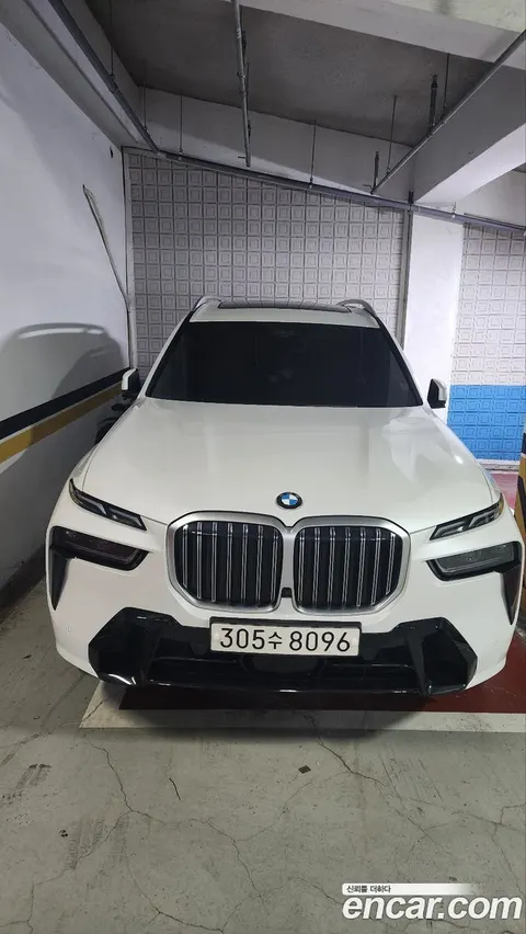 BMW X7 (G07) 2023 купить в Москве