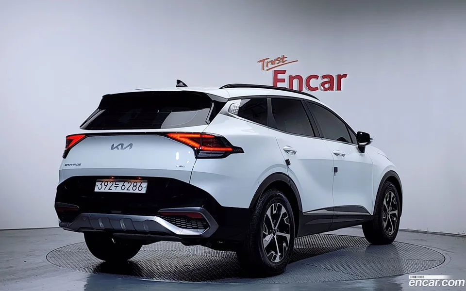 Kia Sportage Hybrid 2WD 2023 — миниатюра 2