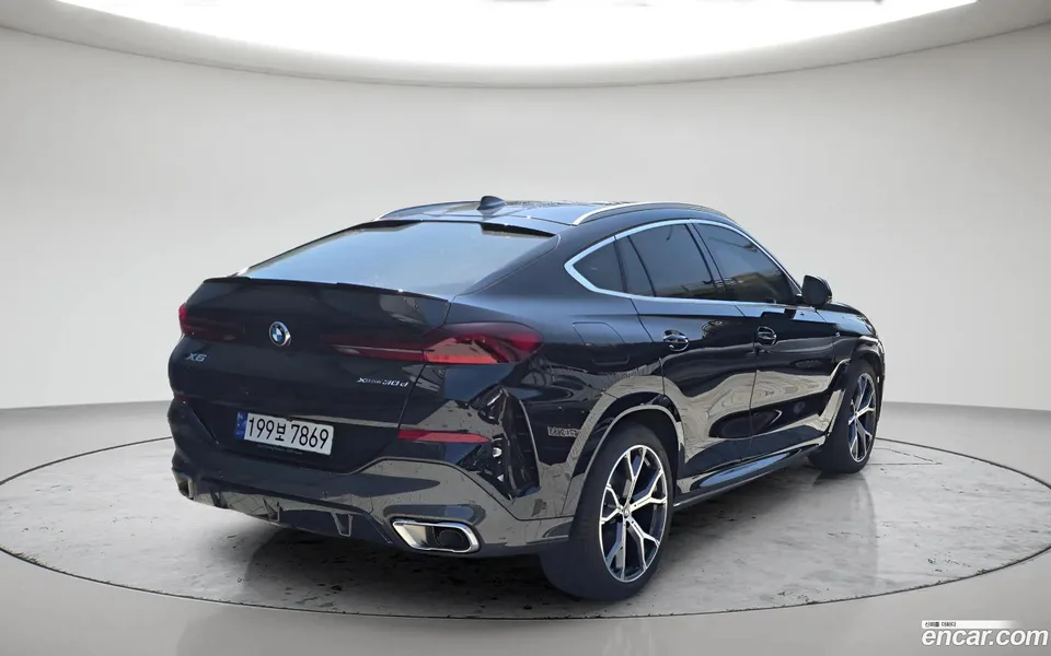 BMW X6 xDrive30d M 2023 — миниатюра 2