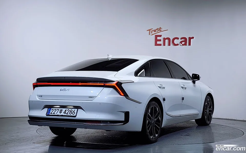 Kia K8 Hybrid 2024 — миниатюра 5