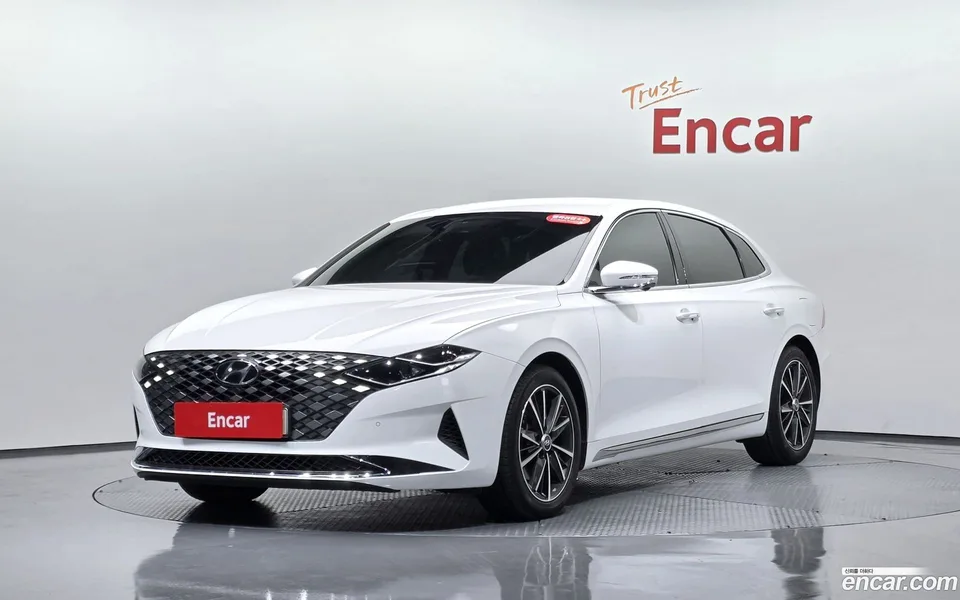 Hyundai Grandeur IG 2.5 2022 — фото 1, купить с доставкой в Москву