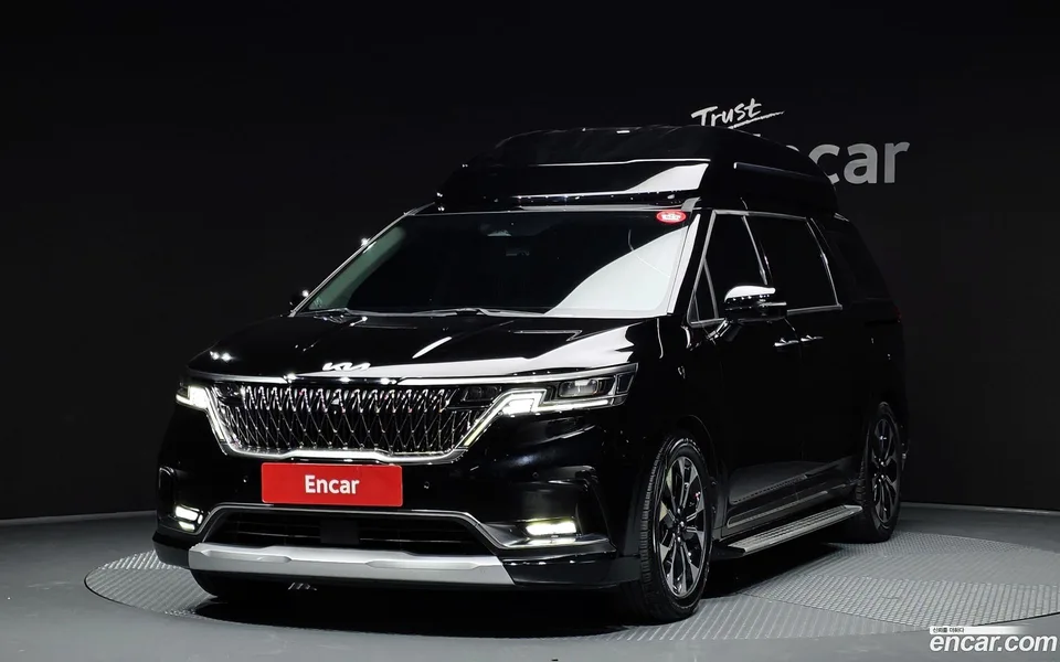 Kia Carnival 7 2022 — фото 1, купить с доставкой в Москву