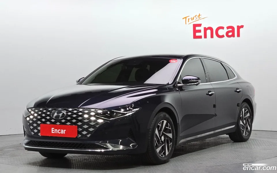 Hyundai Grandeur IG Hybrid 2022 — фото 1, купить с доставкой в Москву