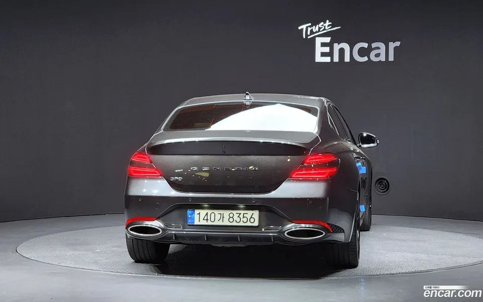 Genesis G70 2.0T 2WD 2022 — миниатюра 4