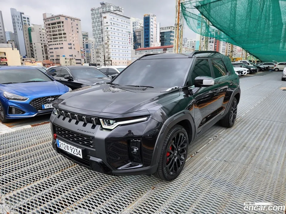 KG Mobility Torres 1.5 2WD 2023 — фото 1, купить с доставкой в Москву