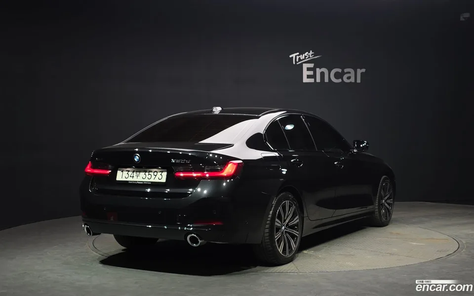 BMW 3 Series 320d xDrive 2025 — миниатюра 2