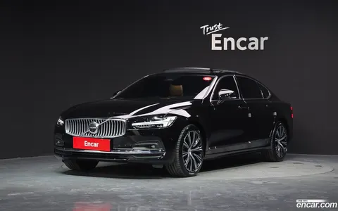 Volvo S90 2024 купить в Москве
