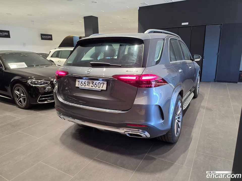 Mercedes-Benz GLE-Class GLE450 4MATIC 2025 — миниатюра 2