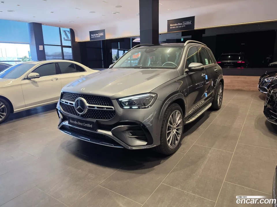 Mercedes-Benz GLE-Class GLE450 4MATIC 2025 — фото 1, купить с доставкой в Москву