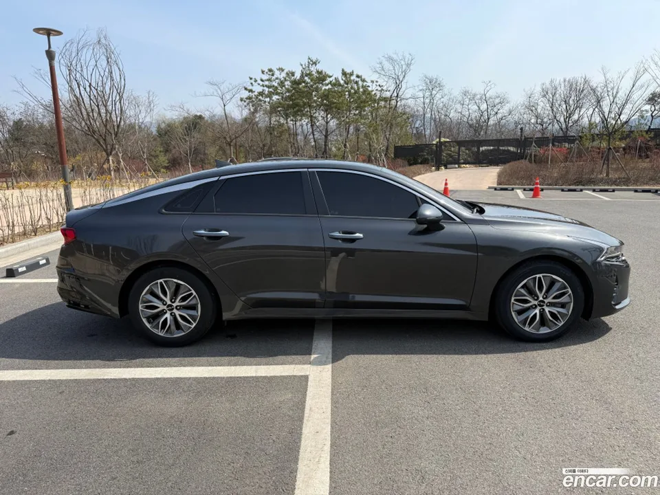 Kia K5 Hybrid 2022 — миниатюра 3