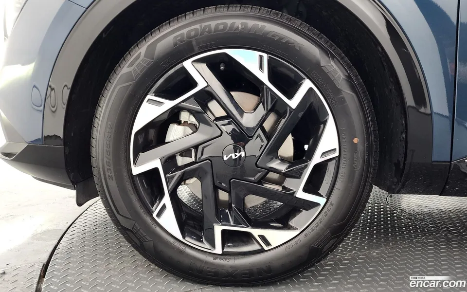 Kia Sportage 1.6 2WD 2022 — миниатюра 5