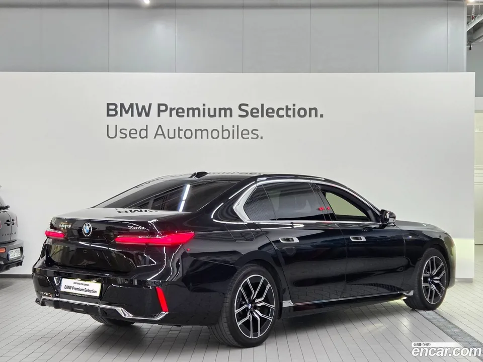 BMW 7 Series 740d xDrive M 2024 — миниатюра 2