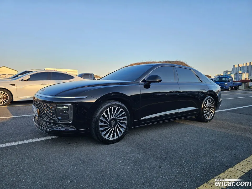 Hyundai Grandeur Hybrid 2024 — фото 1, купить с доставкой в Москву